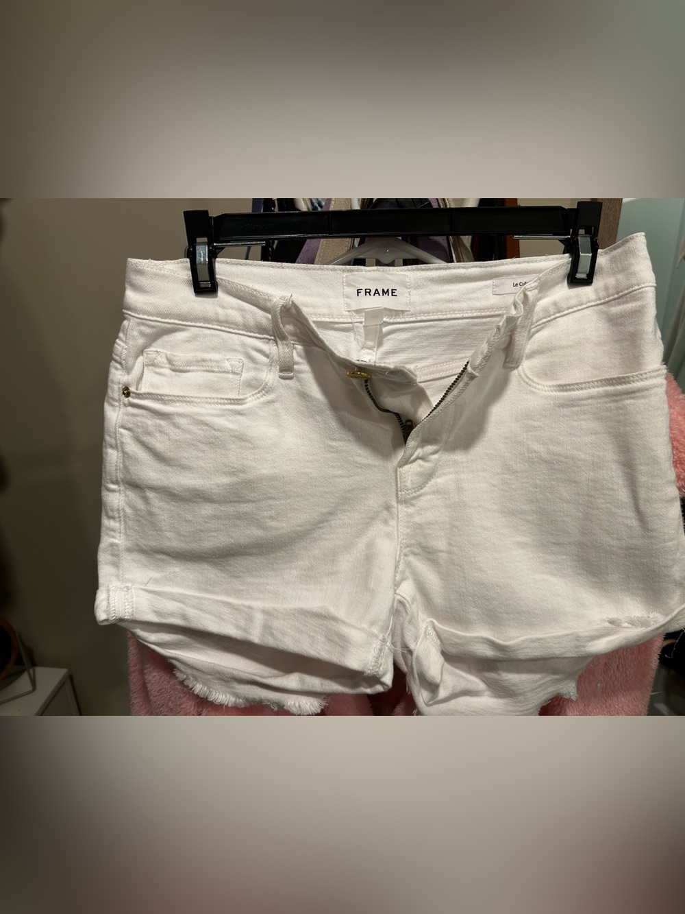 Frame Le Cutoff Denim Shorts
